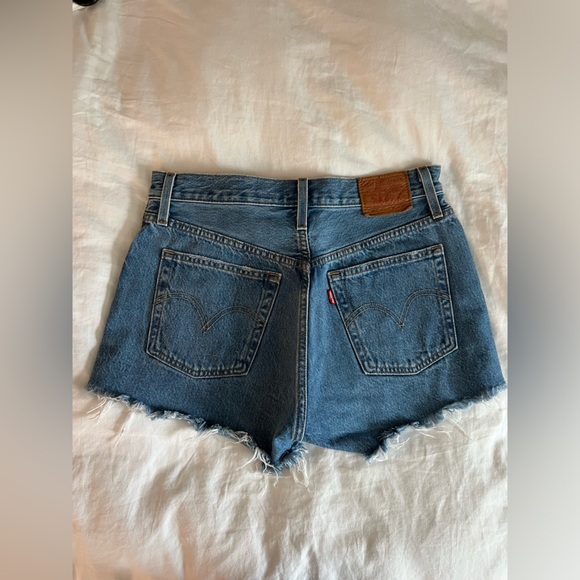Levi’s 501 Original Fit High Rise Shorts - Picture 4 of 4